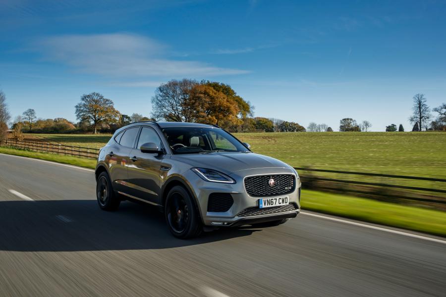  Jaguar E-Pace R-Dynamic P300 AWD 2017 года  (UK) (фото 33 из 44)